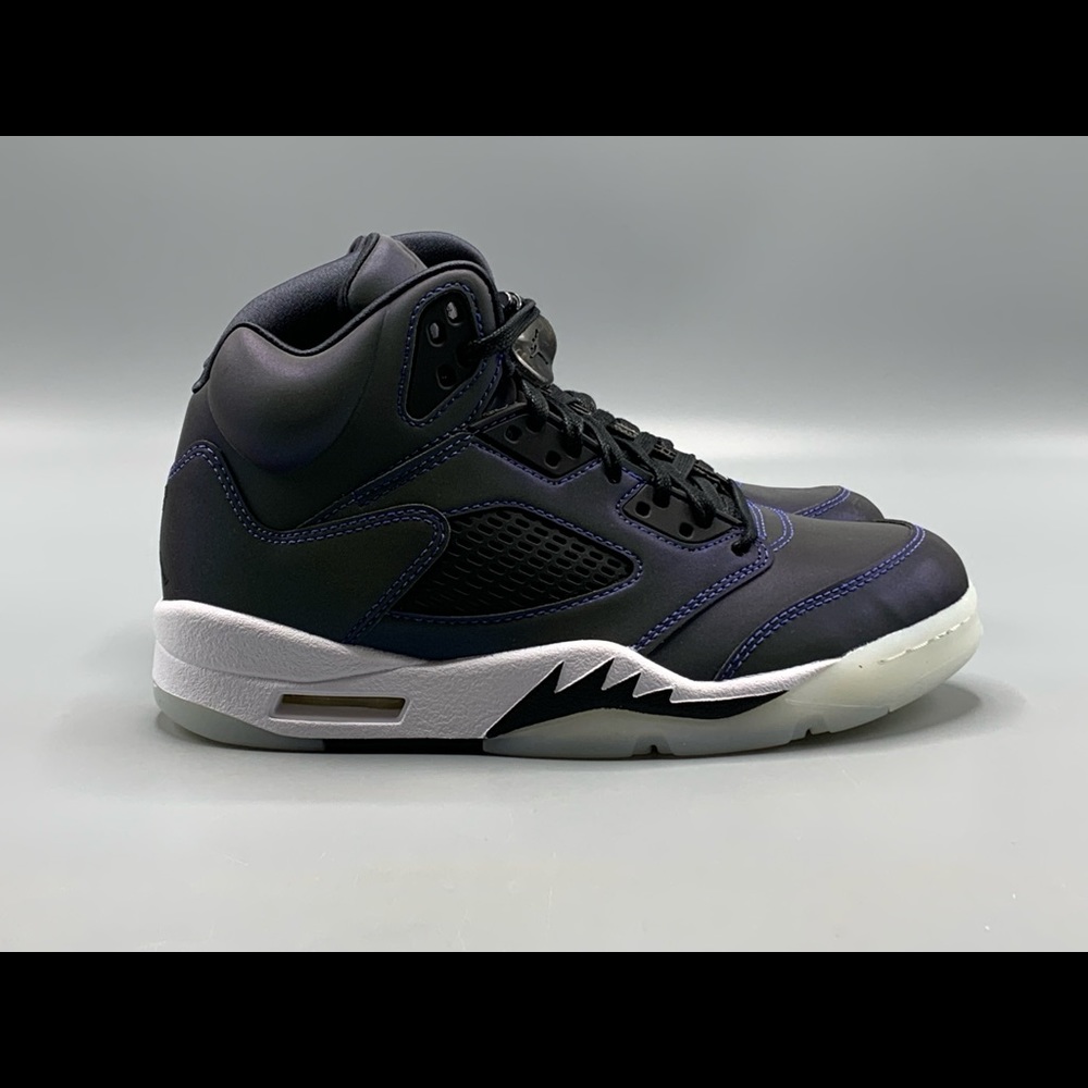NEW Nike Women’s Air Jordan 5 Retro “Oil Grey” 7